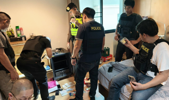 Warga Tiongkok Ditangkap di Thailand: Skema Ponzi Kripto FINTOCH Raup $14 Juta